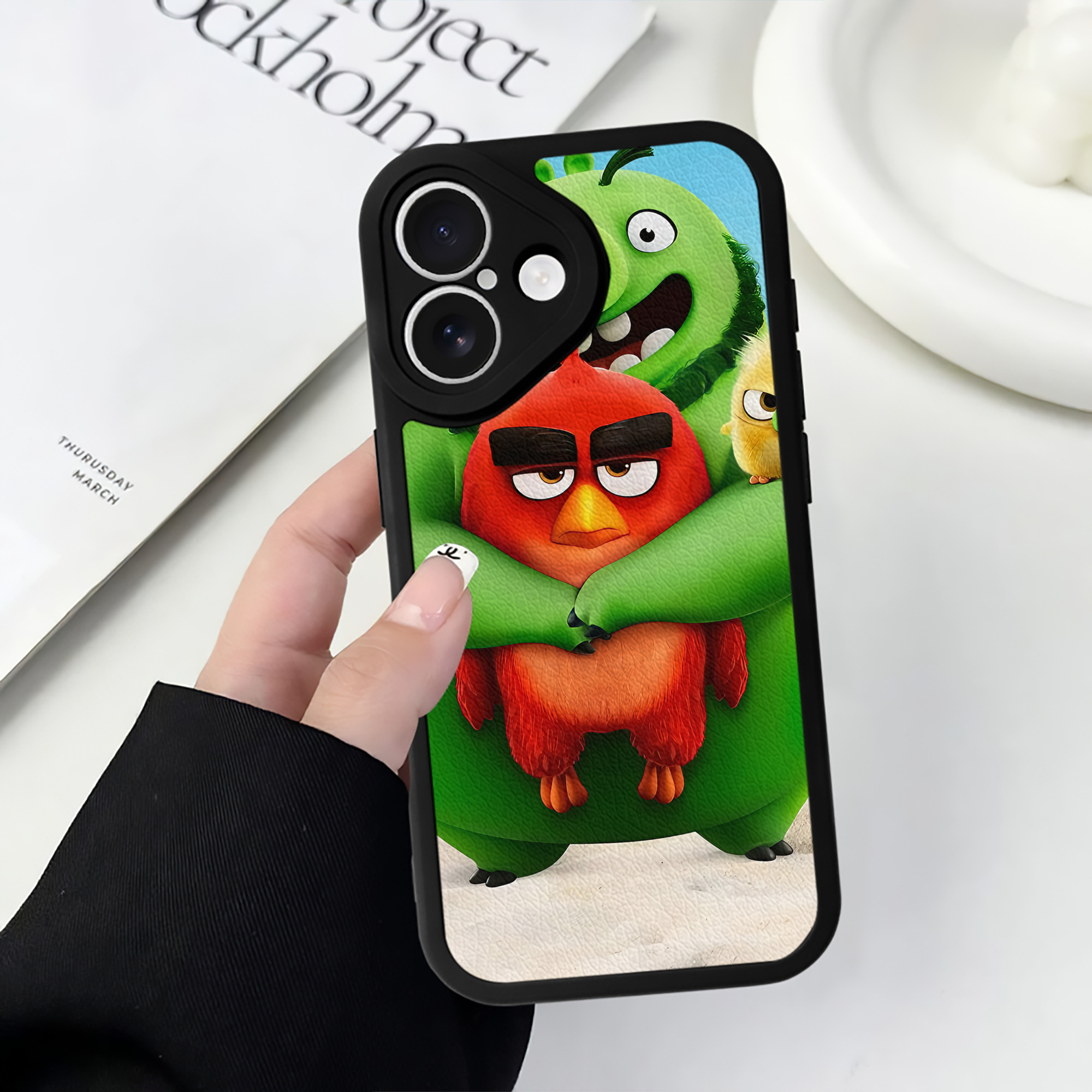 （画像用） Angry Birds アングリーバード 【iPhone 16シリーズ対応】シリコンスマホケース（レザー調） 材質：シリコン